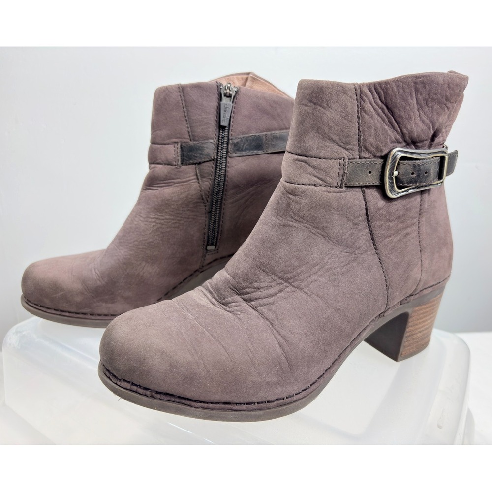 Dansko Hartley Boots Women Plum Brown Nubuck Suede Buckle‎ Block Heel 36 US 5.5